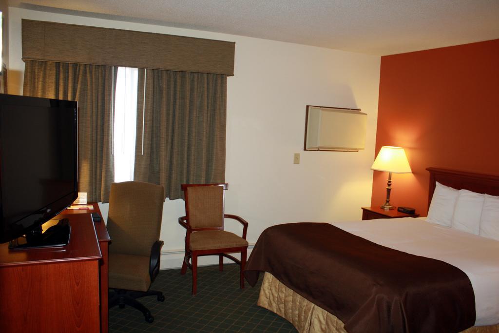 Americinn By Wyndham Rogers Room photo